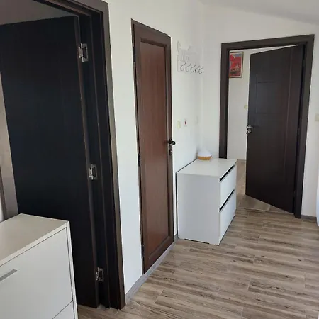 Dilianas Apart Apartment